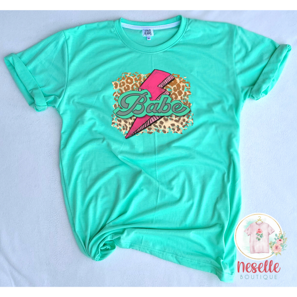 Retro Babe - crew & v neck/multiple colors - Neselle Boutique